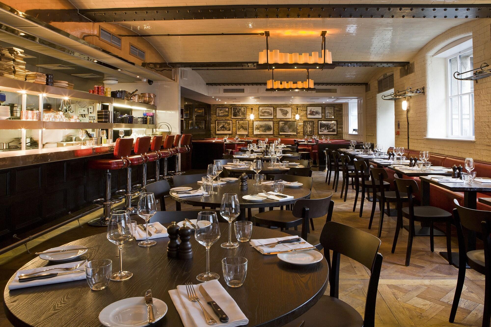 더 몽칼름 앳 브루어리 런던 시티 외부 사진 Interior of the restaurant