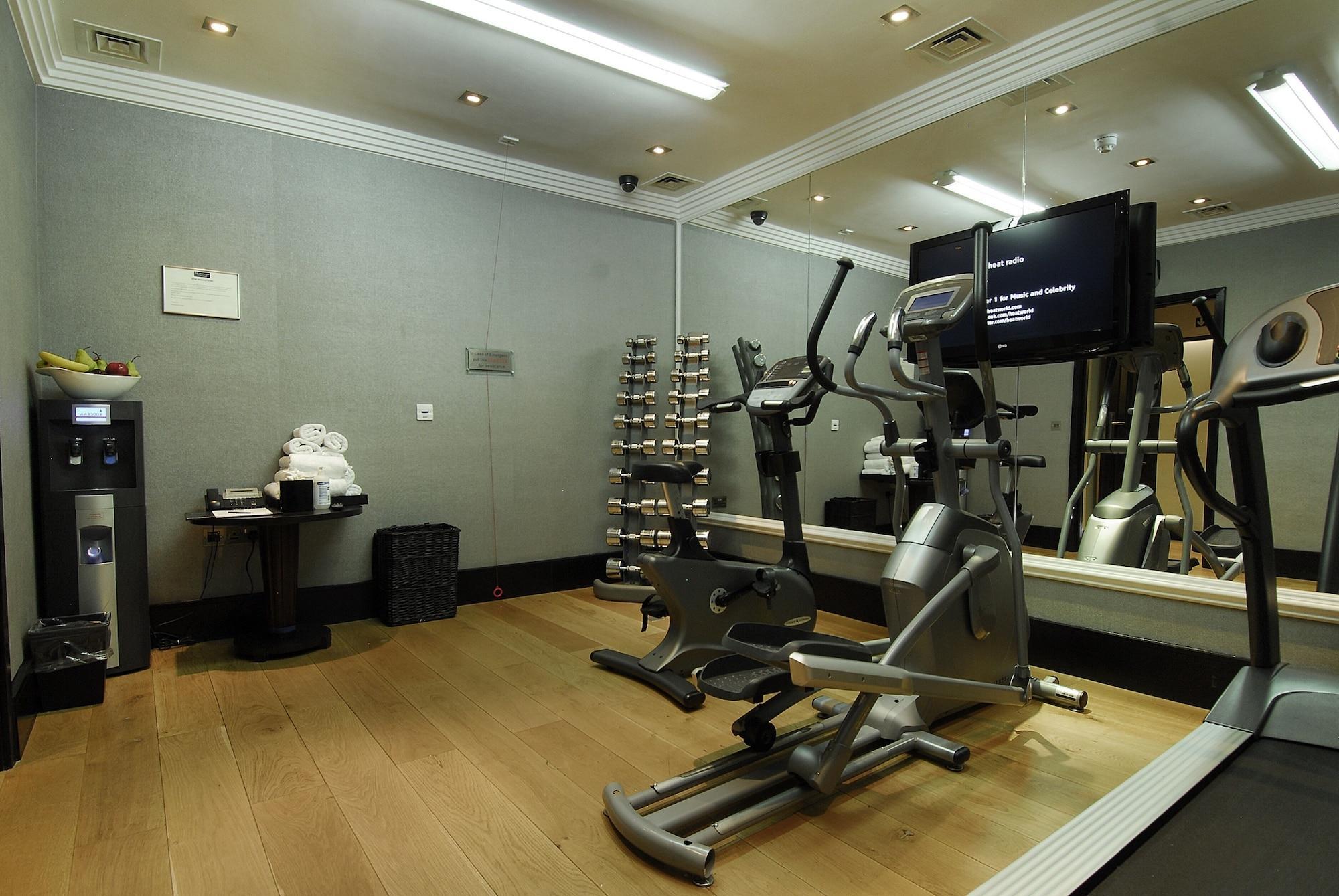 더 몽칼름 앳 브루어리 런던 시티 외부 사진 The gym at the hotel