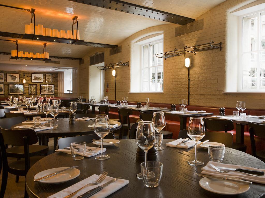 더 몽칼름 앳 브루어리 런던 시티 외부 사진 Interior of the restaurant